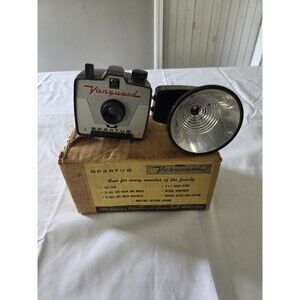 spartus vanguard 1960s  camera with Flash And Box